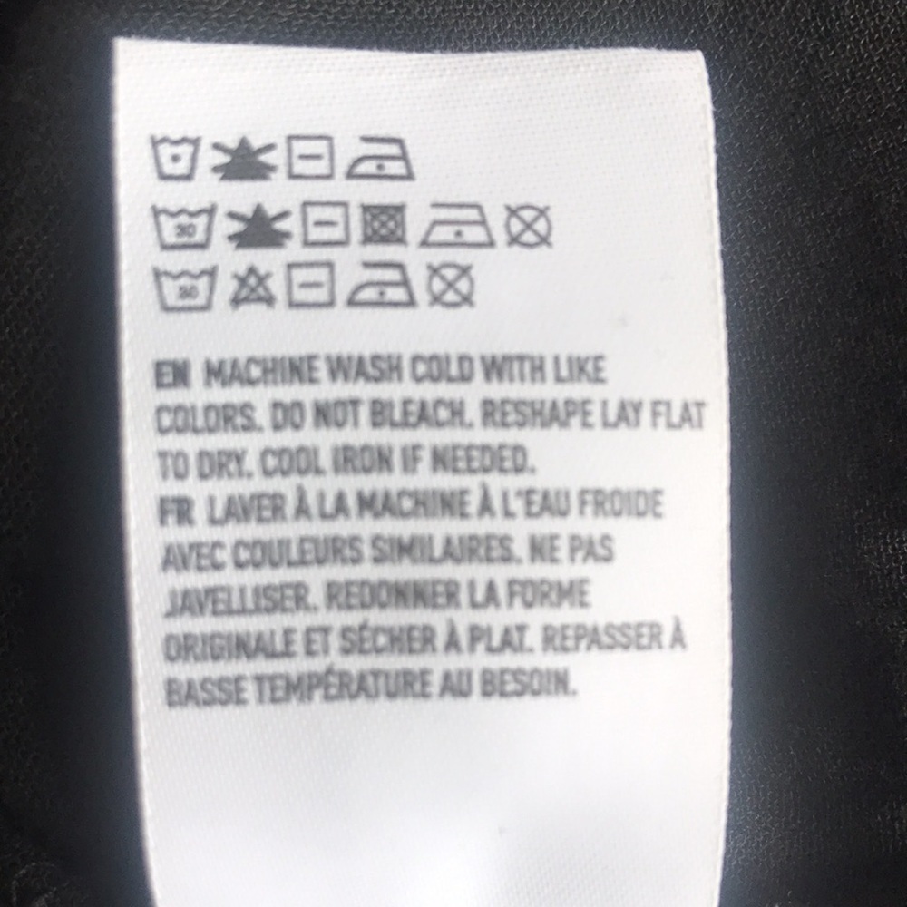 AEO black cold shoulder oversized cropped embroidered long sleeves top size M - Picture 13 of 14